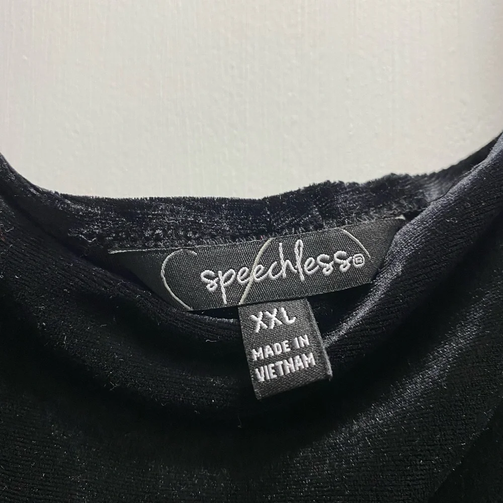 Junior’s Size XXL Mesh Sleeve Velvet Bodycon Dress - Picture 7 of 7